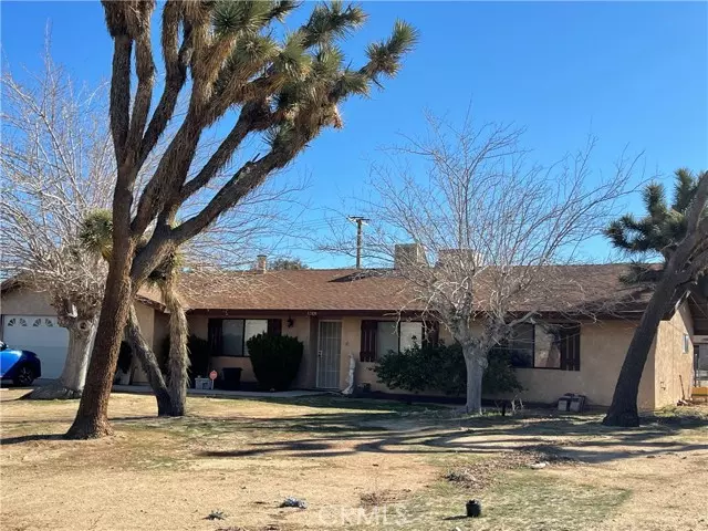 6789 Prescott Avenue, Yucca Valley, CA 92284