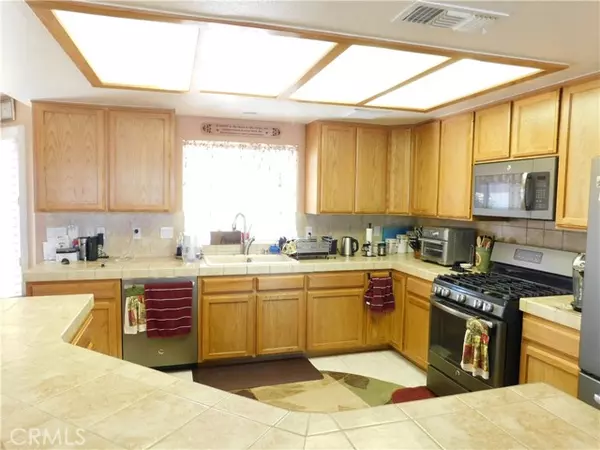 29 Palms, CA 92277,5720 Fuschia Road