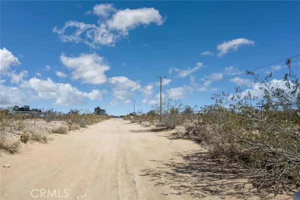 Joshua Tree, CA 92252,5200 Sunburst