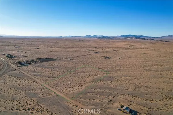 29 Palms, CA 92277,100 Sandale