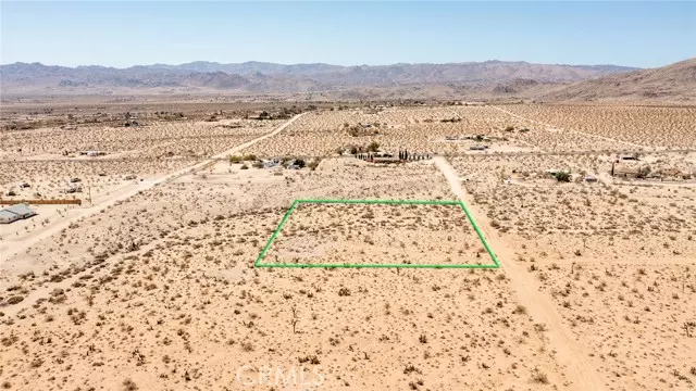 Joshua Tree, CA 92252,3205 Del Sol