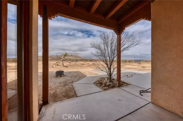 Landers, CA 92285,711 Willie Way