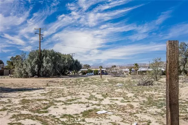 Joshua Tree, CA 92252,6394 Mountain View