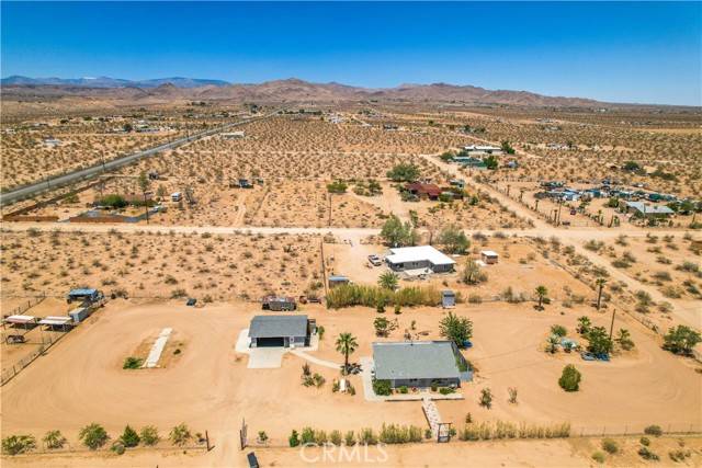 950 Single Tree Road, Landers, CA 92285