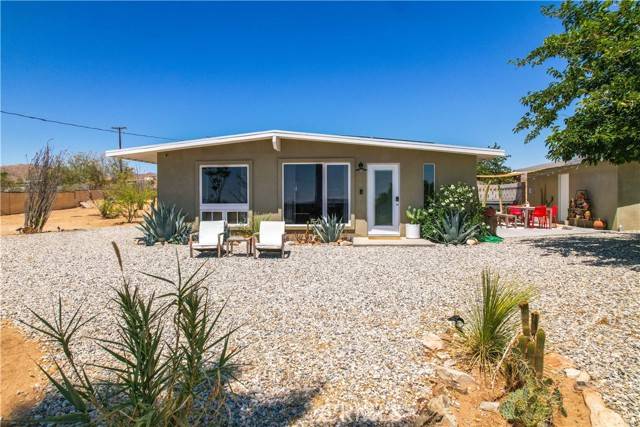 828 Cherokee Trail, Yucca Valley, CA 92284