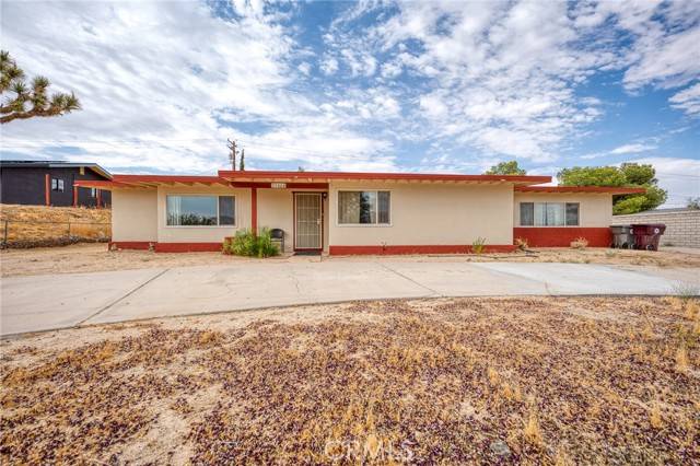 57404 Warren Way, Yucca Valley, CA 92284