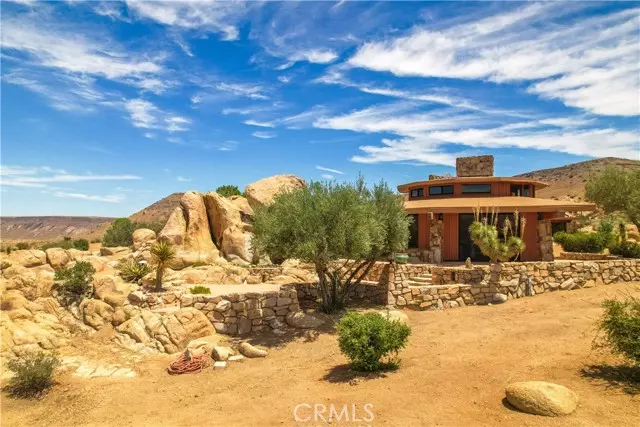 55290 Flying Tigers Road, Pioneertown, CA 92268