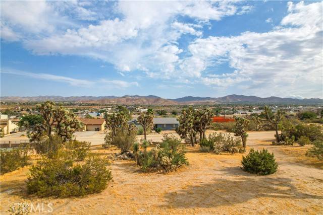 57582 Warren, Yucca Valley, CA 92284