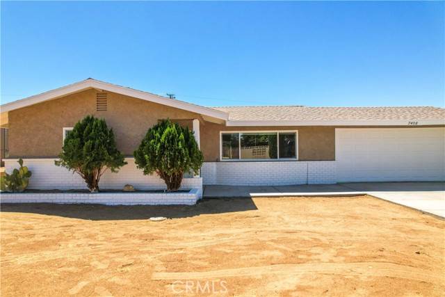 7408 Barberry Avenue, Yucca Valley, CA 92284