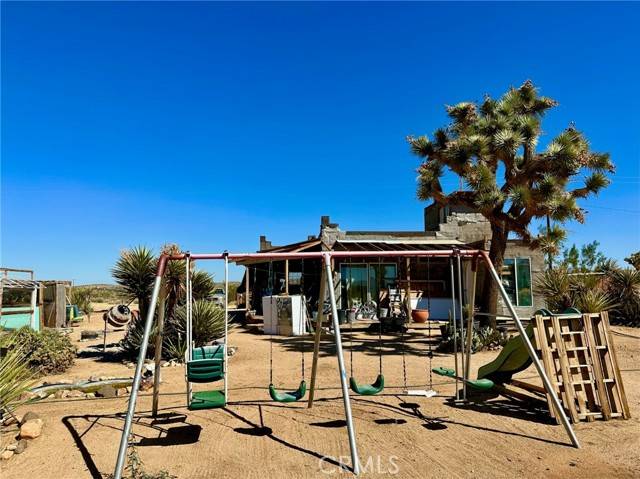 59365 Sunny Sands Drive, Yucca Valley, CA 92284