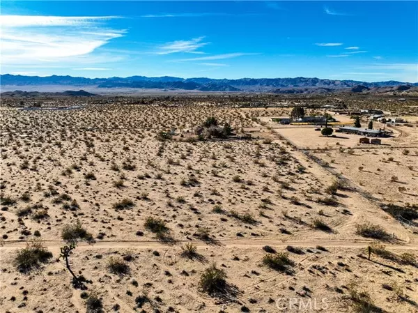 Joshua Tree, CA 92252,123 La Crecenta