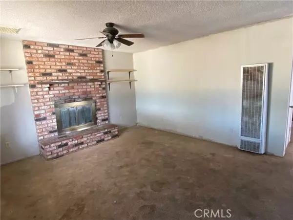 29 Palms, CA 92277,6183 Chia Avenue