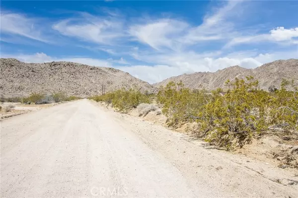 61526 Calle Los Amigos, Joshua Tree, CA 92252