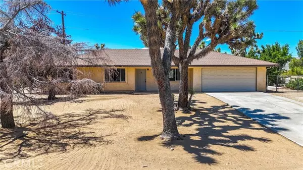 7930 Palm Avenue, Yucca Valley, CA 92284