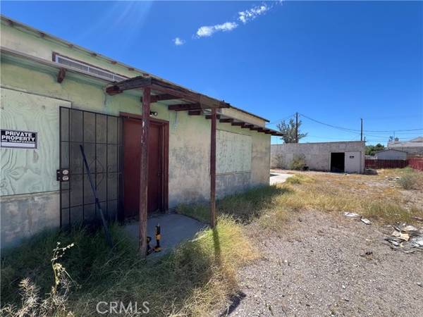 107 Walnut Street, Needles, CA 92363