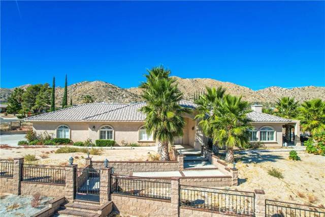 7447 San Remo Trail, Yucca Valley, CA 92284