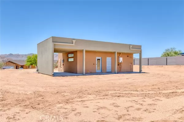 Joshua Tree, CA 92252,62272 Crestview Drive