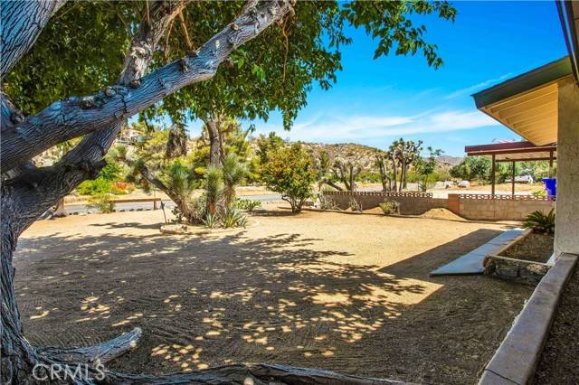 7976 Joshua Lane, Yucca Valley, CA 92284