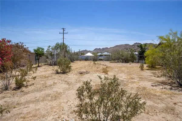 Joshua Tree, CA 92252,61929 Grand View