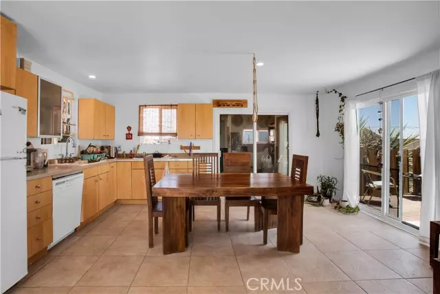 2537 Inez Avenue, Yucca Valley, CA 92284