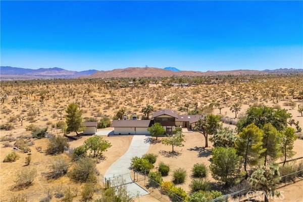 59187 Mesa Drive, Yucca Valley, CA 92284