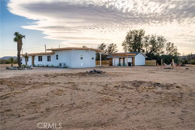 Joshua Tree, CA 92252,64284 Sun Mesa Road