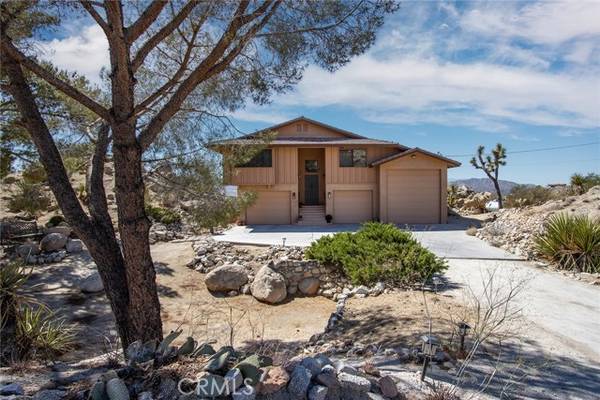 Yucca Valley, CA 92284,57443 Buena suerta