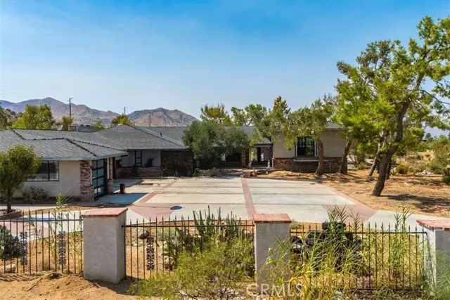 8856 Warren Vista Avenue, Yucca Valley, CA 92284