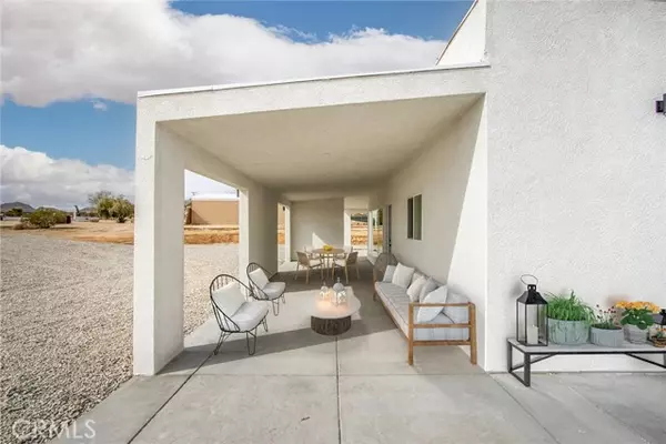 Joshua Tree, CA 92252,62474 Golden Street