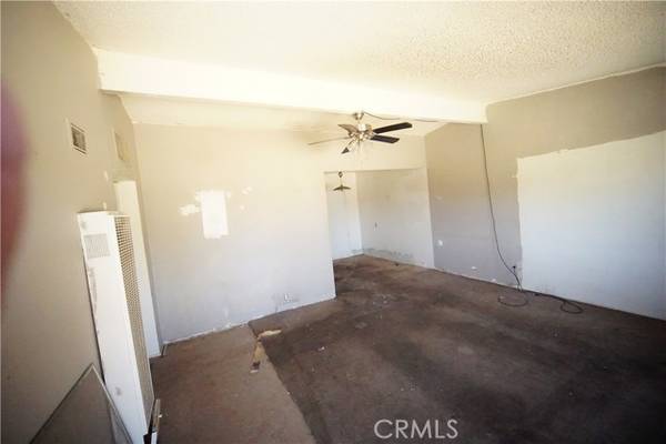 29 Palms, CA 92277,6086 Cahuilla Avenue