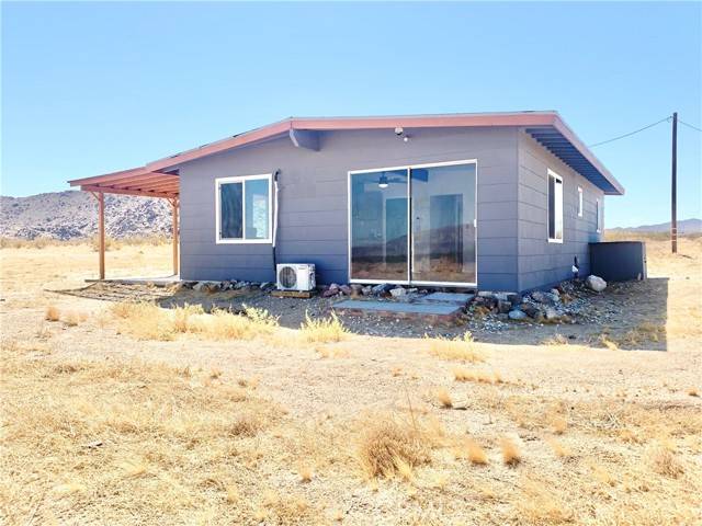 57220 Mikiska Boulevard, Landers, CA 92285