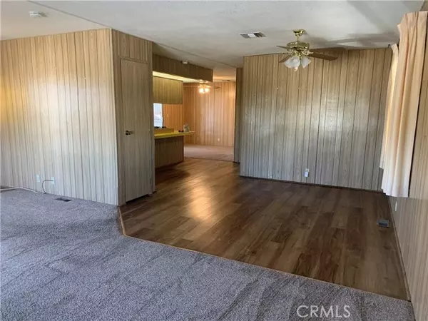 Yucca Valley, CA 92284,7501 Palm #165