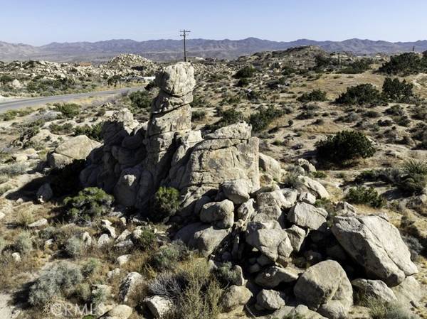 5564 Old Woman Springs Road, Yucca Valley, CA 92284