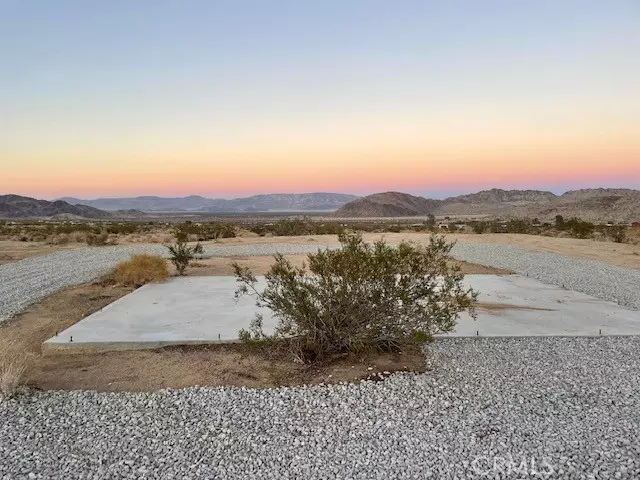 3475 Cherokee, Landers, CA 92285