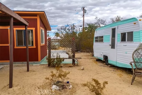 Joshua Tree, CA 92252,64838 Walpi