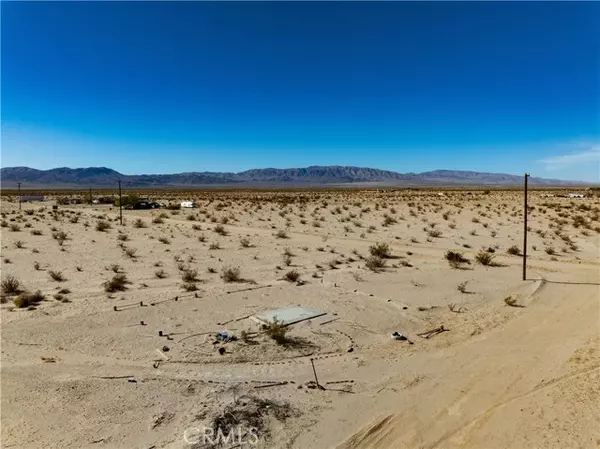 29 Palms, CA 92277,5089 Kelly