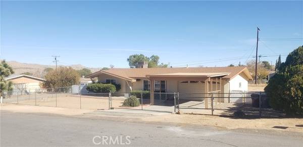 7549 Borrego Trail, Yucca Valley, CA 92284