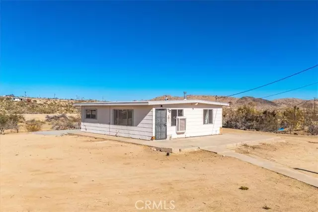 59200 Barron Drive, Yucca Valley, CA 92284