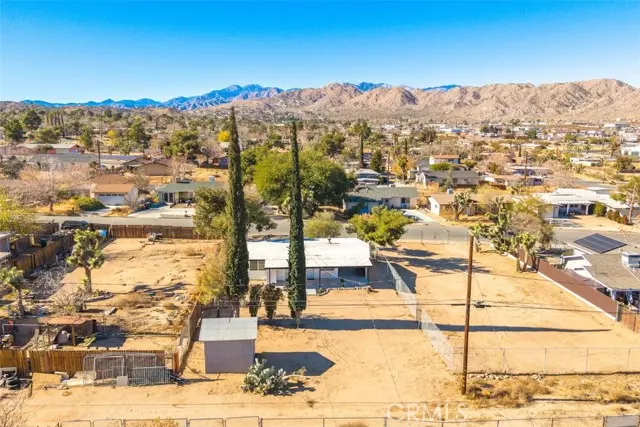 7457 Borrego Trail, Yucca Valley, CA 92284