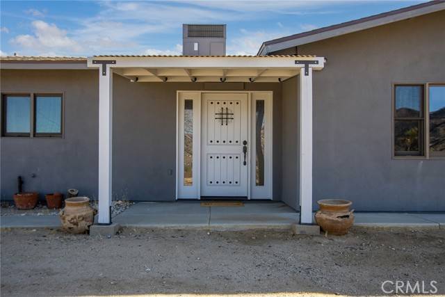 Joshua Tree, CA 92252,8575 Lobo Pass Road