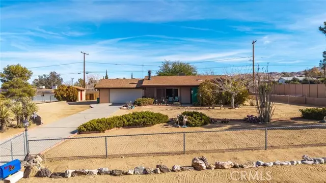 7453 Victoria Avenue, Yucca Valley, CA 92284