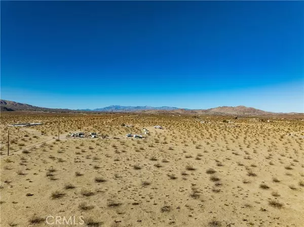 Joshua Tree, CA 92252,420140 Desert Trail