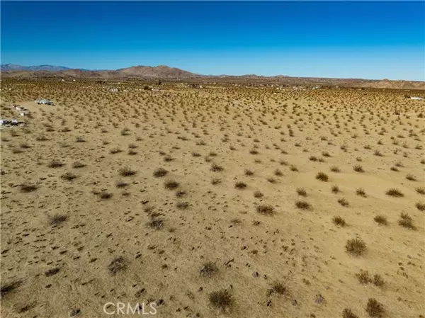 Joshua Tree, CA 92252,20139 Desert Trail