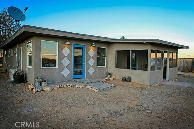 915 Dakota Lane, Landers, CA 92285