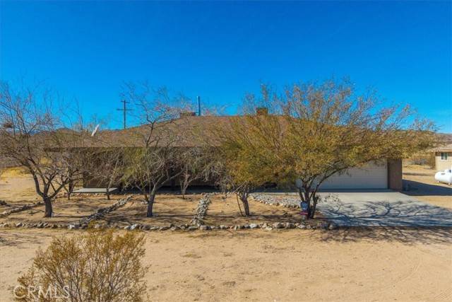 1076 Fortuna Avenue, Landers, CA 92285