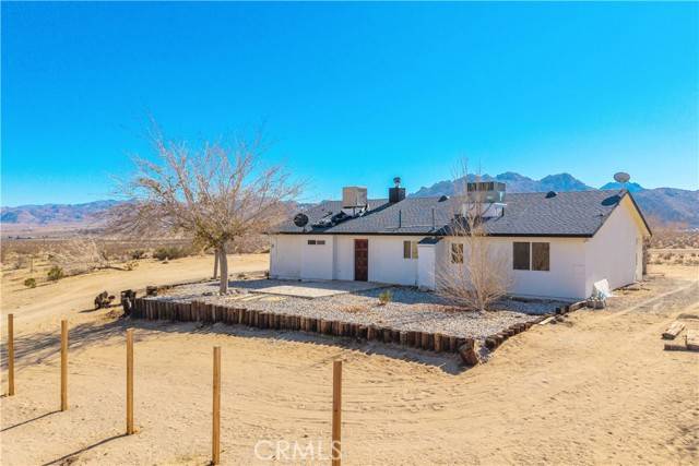 Joshua Tree, CA 92252,62571 Desert Way