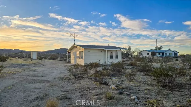 1178 Acoma Trail, Landers, CA 92285