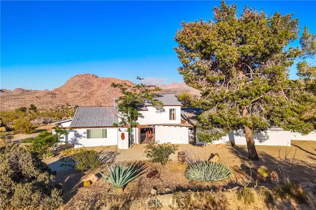 Joshua Tree, CA 92252,8173 Fleur Drive