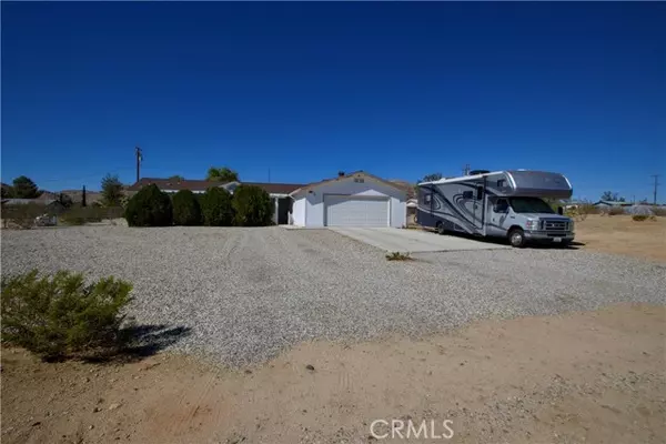 Joshua Tree, CA 92252,4742 Avenida La Mirada