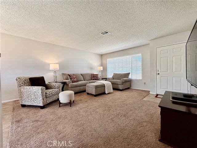 Joshua Tree, CA 92252,61947 Petunia Drive